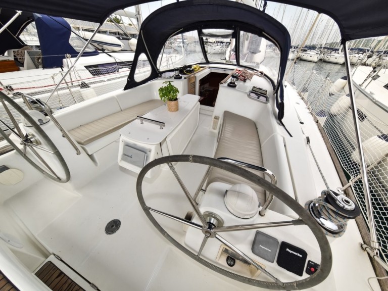 Sailboat for rent Sukošan at the best price