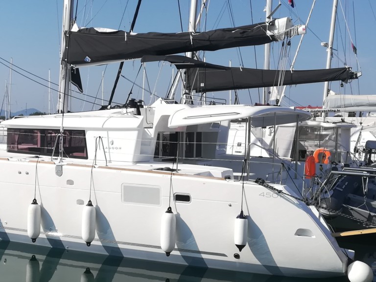Catamaran rental with or without captain Lagoon Sukošan