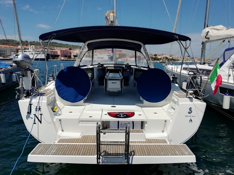 Yacht charter Carloforte cheap Oceanis 45