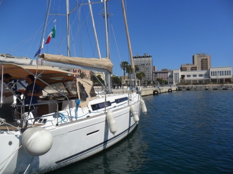 Yacht charter Carloforte cheap Dufour 405 Grand Large