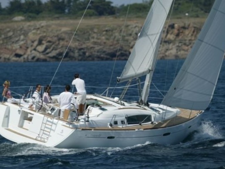 Sailboat rental with or without captain Bénéteau Zadar