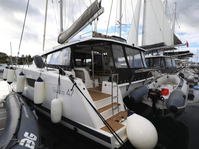 Bareboat Rental Catamaran Fountaine Pajot with a boat licence