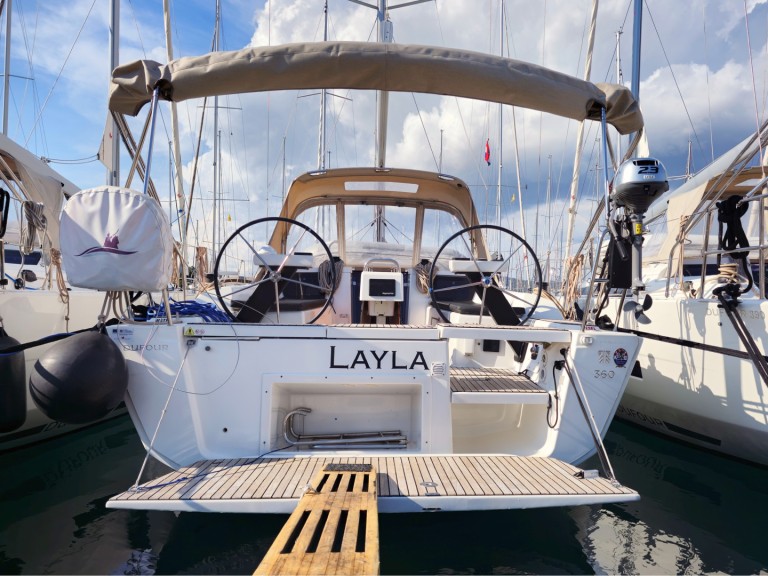 Rent a Dufour Dufour 360 Grand Large Marina Frapa