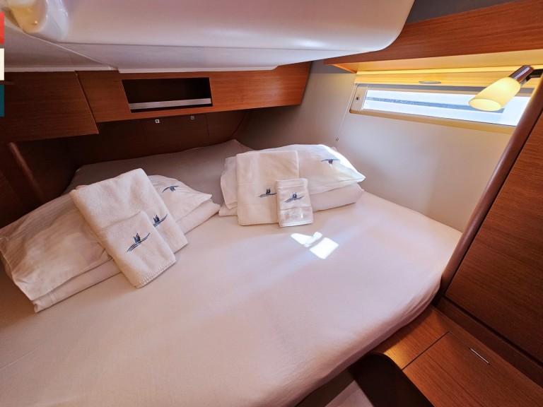 Dufour Dufour 390 Grand Large in Rogoznica on SamBoat
