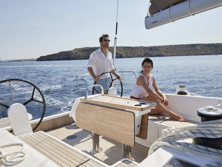 Bareboat Rental Sailboat Bavaria with a boat licence