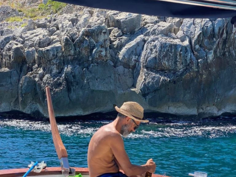 Rent a Mileo Leucosya Marina Porto