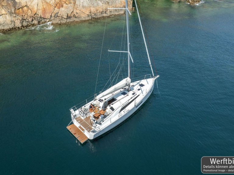 Yacht charter Pula cheap Oceanis 37.1