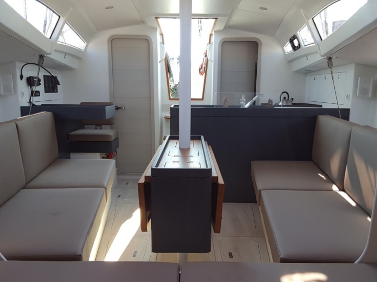 Sailboat rental with or without captain  Port-Haliguen