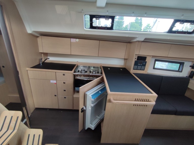 Bavaria Bavaria C38 (2 heads) charter bareboat or captained in  Zadar