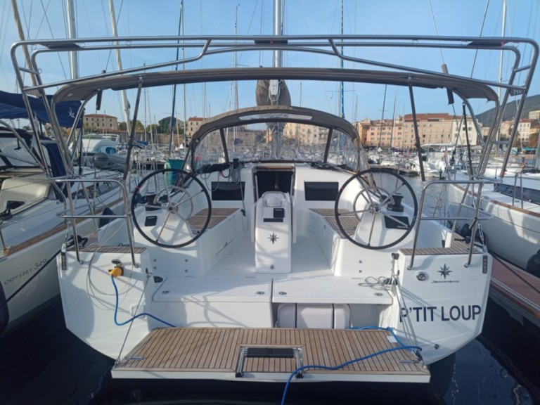 Jeanneau Jeanneau Sun Odyssey 410 in Ajaccio on SamBoat