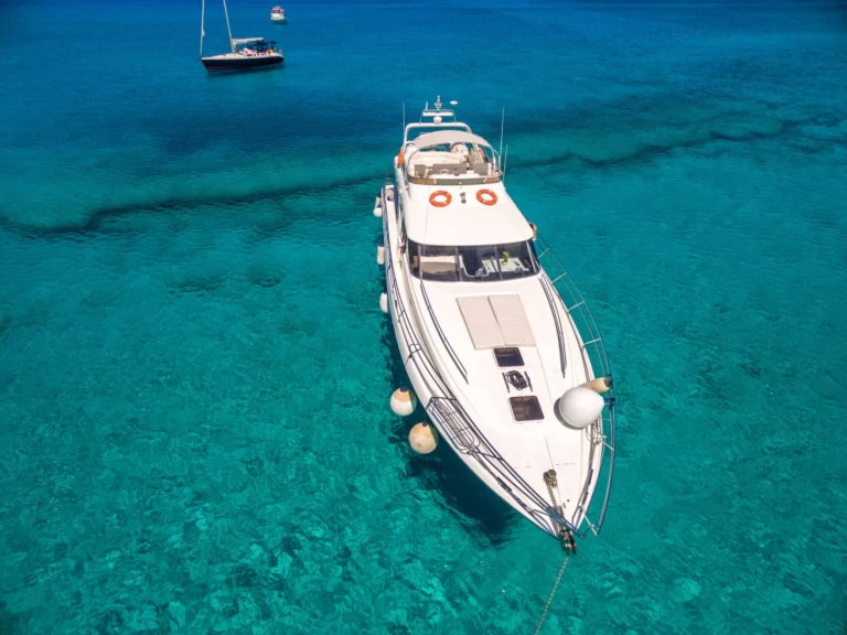 Luxury Yacht rental in Ierapetra - Princess Princess 65 Fly