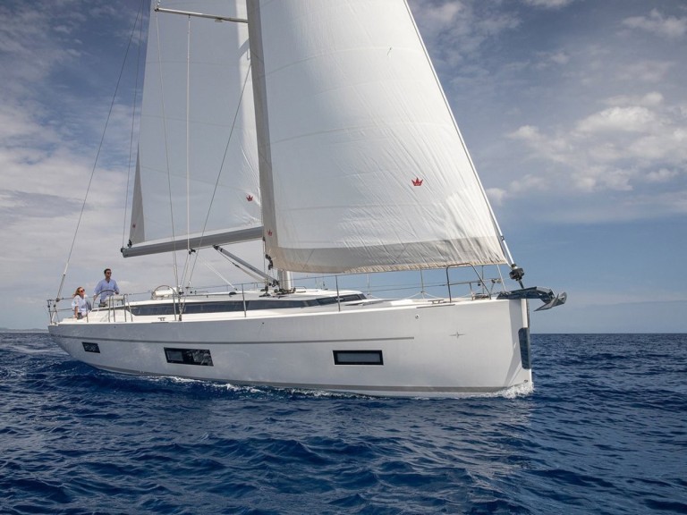 Sailboat rental in Zadar - Bavaria Bavaria C45