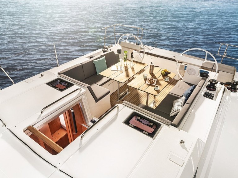 Sailboat for rent Zadar at the best price