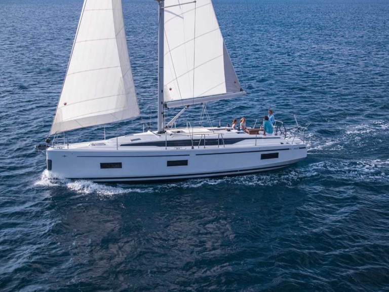 Sailboat for rent Marina Veruda at the best price