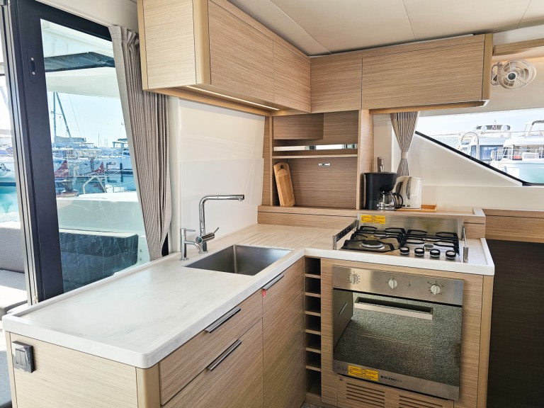 Rent a Lagoon Lagoon 51 Seget Donji