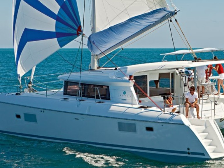 Catamaran rental with or without skipper Lagoon Marina Frapa