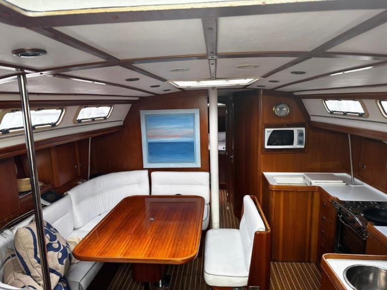Elan Elan 45 in Izola on SamBoat