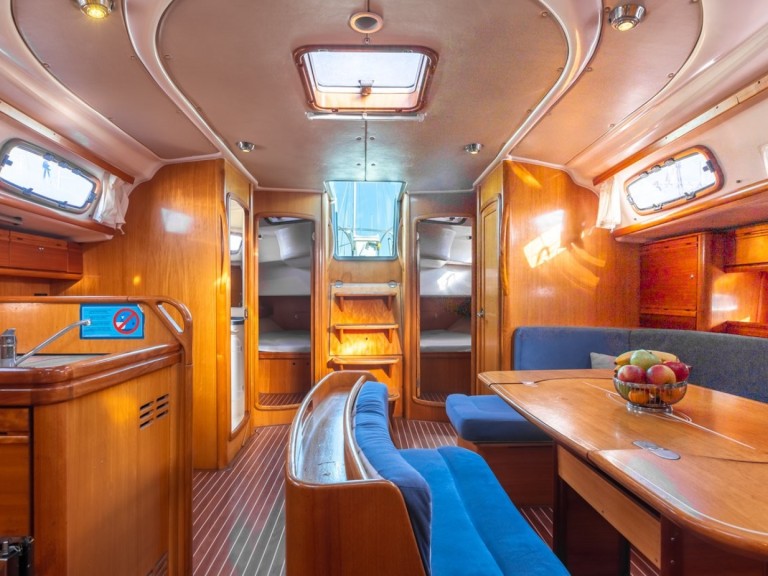 Boat rental Bavaria Bavaria 50 Cruiser in Punat on Samboat