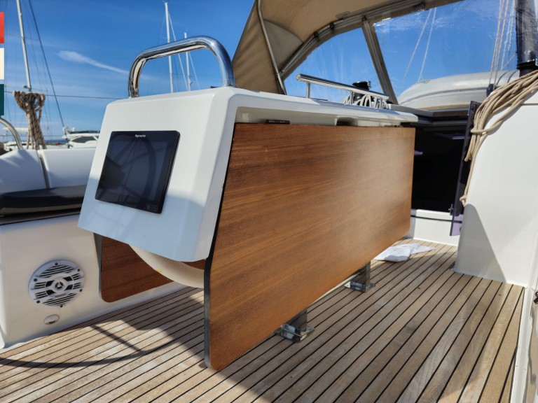 Rent a Dufour Dufour 430 Grand Large Rogoznica
