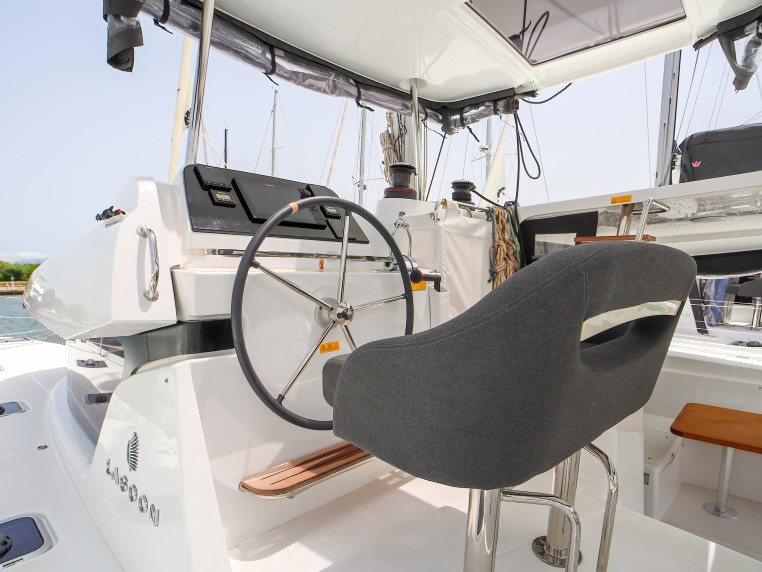 Boat rental Lagoon Lagoon 42 in Olbia on Samboat