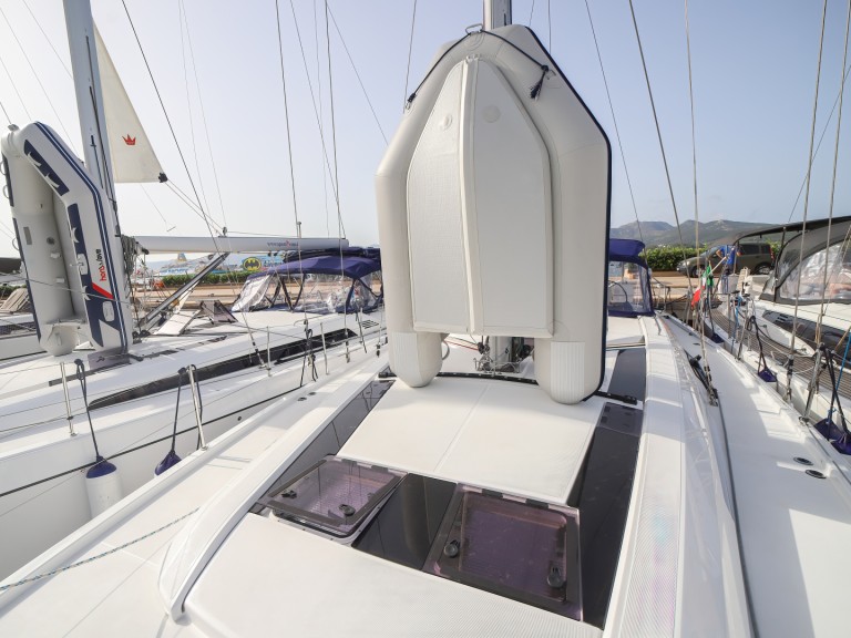 Boat rental Bénéteau Oceanis 51.1 in Olbia on Samboat