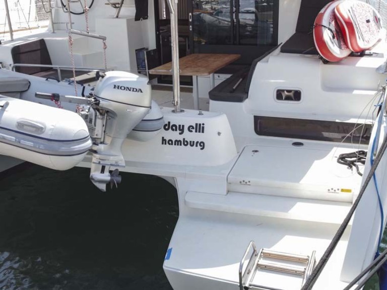 Bareboat Rental Catamaran Lagoon with a boat licence