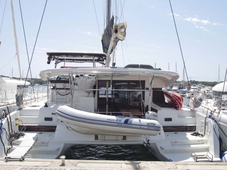 Lagoon Lagoon 42 charter bareboat or captained in  Portocolom