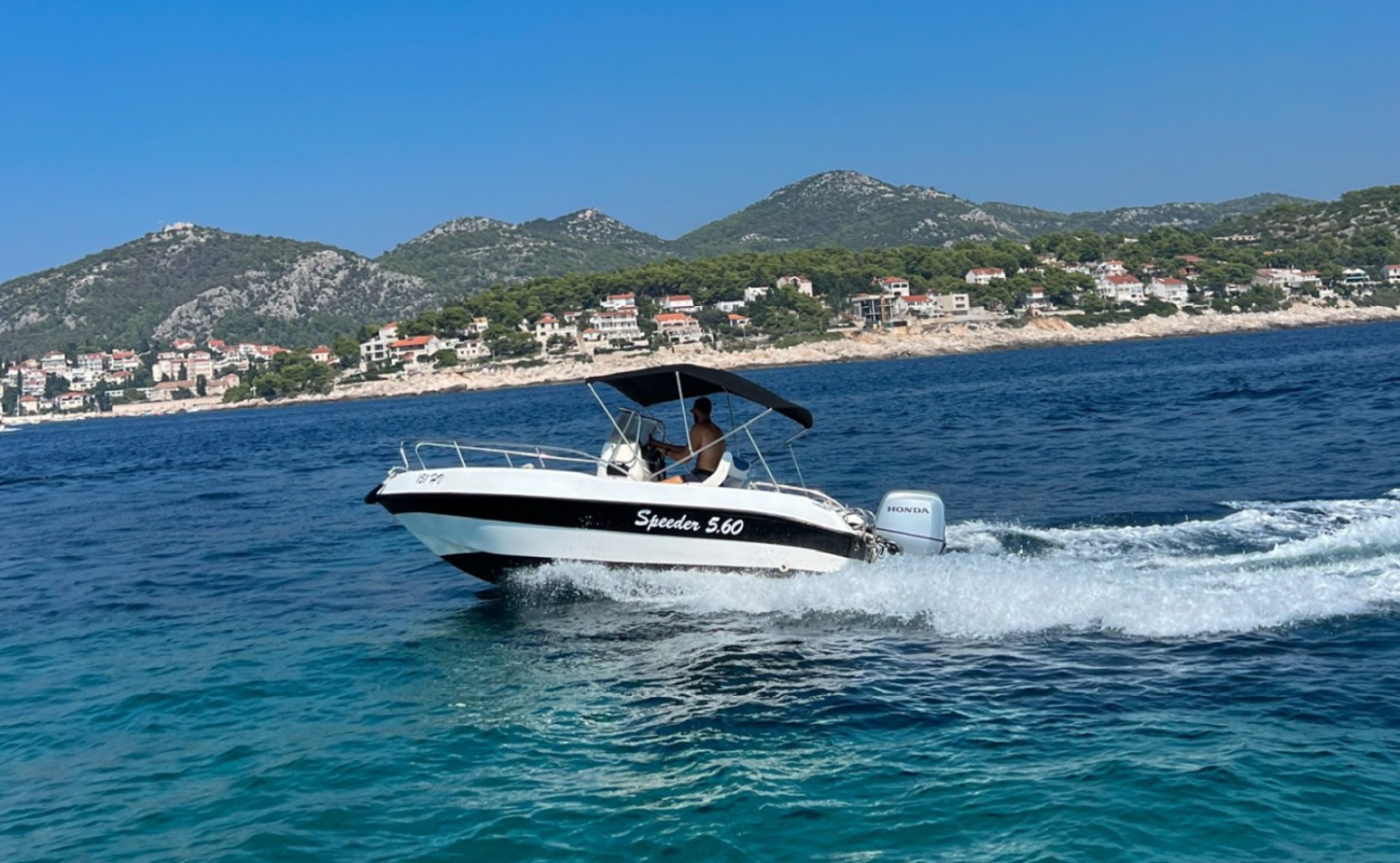 Rent a Motorboat Speeder 5,60 Open in Hvar (Speeder) | SamBoat