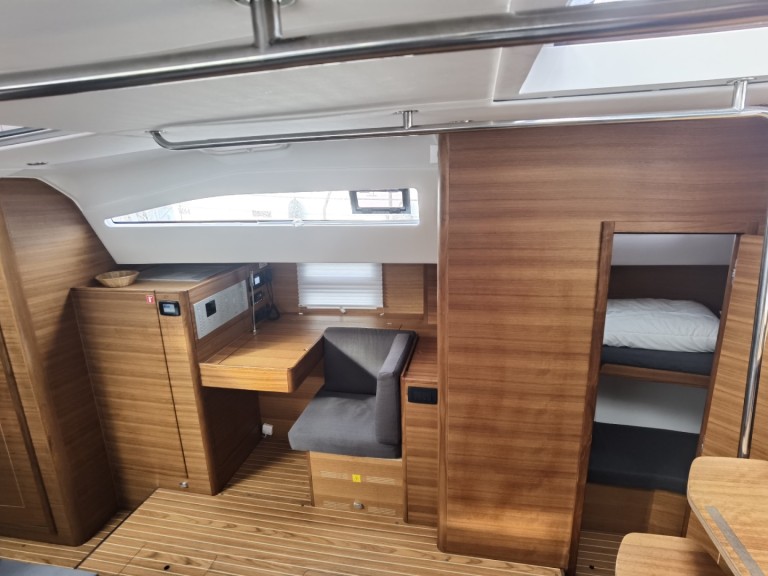 Sailboat rental with or without captain Elan Punat