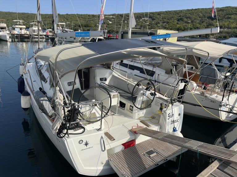 Sailboat for rent Punat at the best price