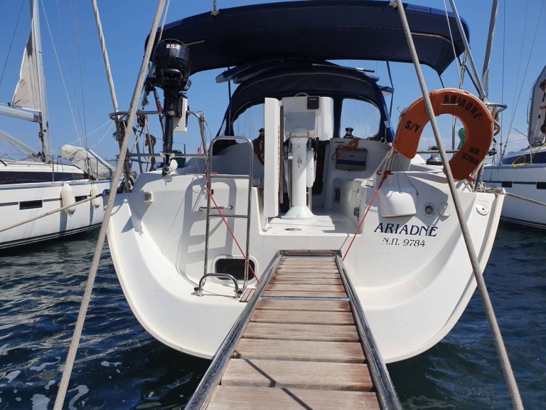 Rent a Bénéteau Oceanis 343 Clipper Préveza