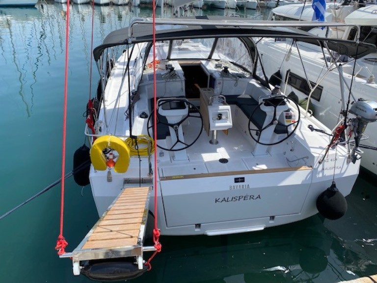 Bavaria Bavaria C42 in Alimos on SamBoat