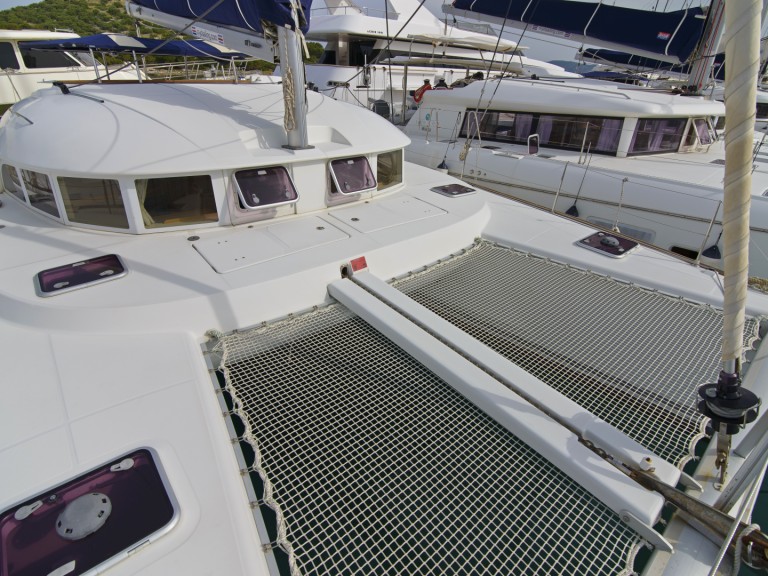 Rent a Lagoon Lagoon 380 Betina