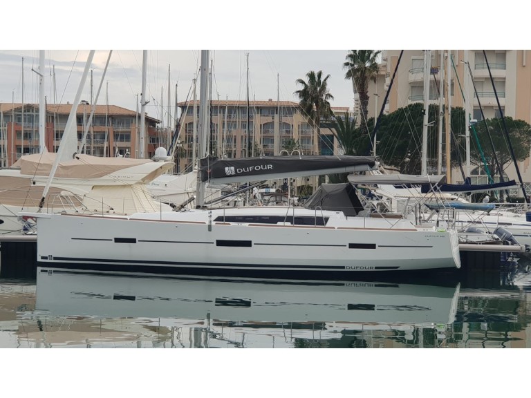 Sailboat rental with or without captain Dufour Salivoli