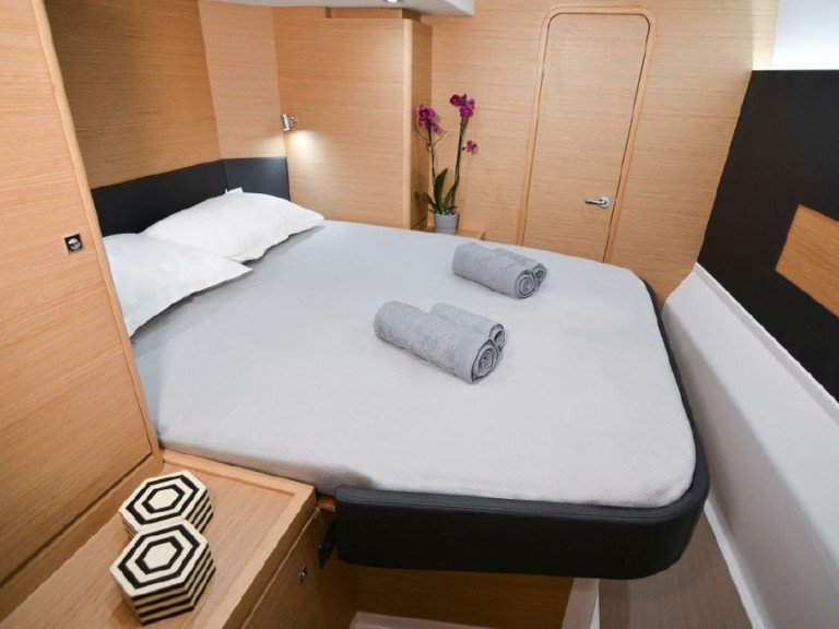 Dufour Dufour Catamarans 48 Sail in Salerno on SamBoat