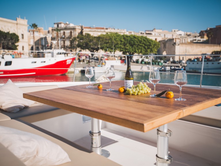 Rent a Bali Bali 5.4 Capo d'Orlando