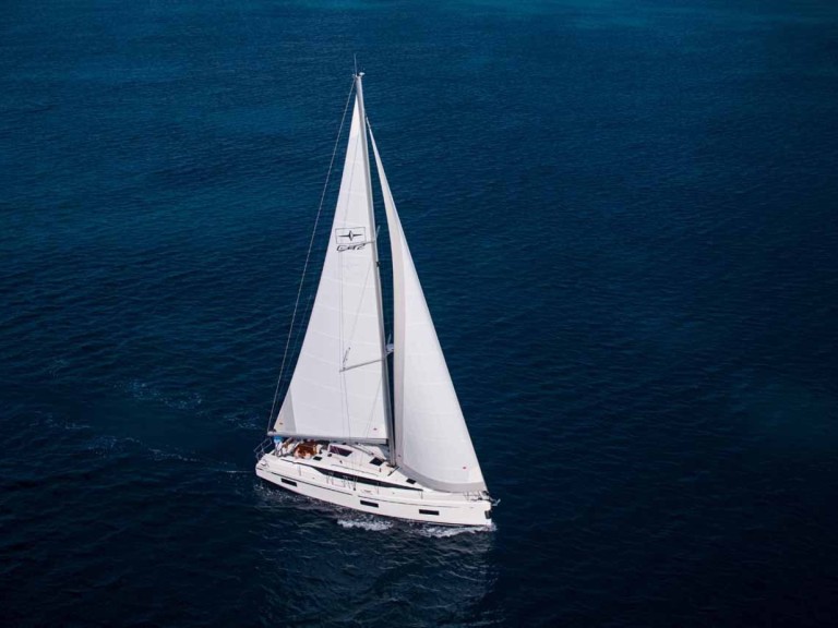 Sailboat for rent Šibenik at the best price