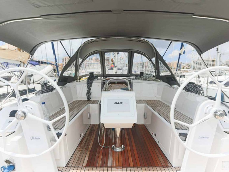 Bavaria Bavaria C38 in Palma de Mallorca on SamBoat