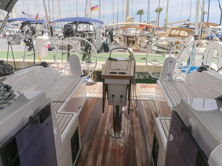 Rent a Bavaria Bavaria C38 Palma de Mallorca