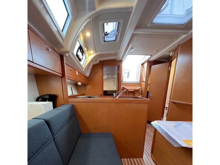 Bavaria Bavaria C38 in Saltsjö-duvnäs on SamBoat