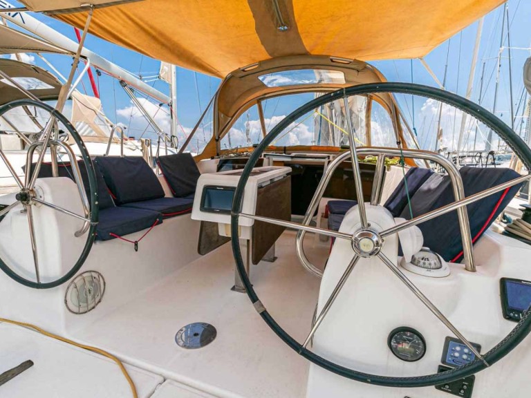 Bareboat Rental Sailboat Dufour with a boat licence