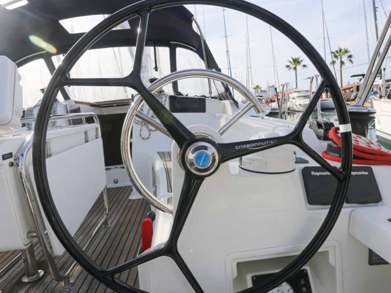 Sailboat for rent Palma de Mallorca at the best price