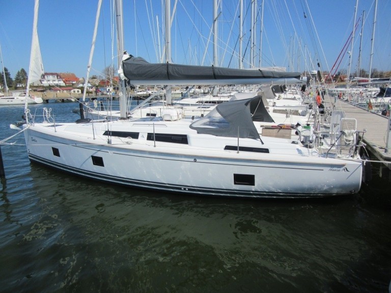 Boat rental Hanse Hanse 418 in Saltsjö Pir Marina on Samboat