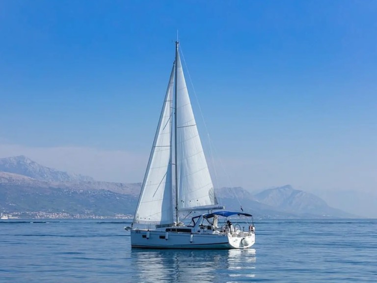 Bareboat Rental Sailboat Bénéteau with a boat licence