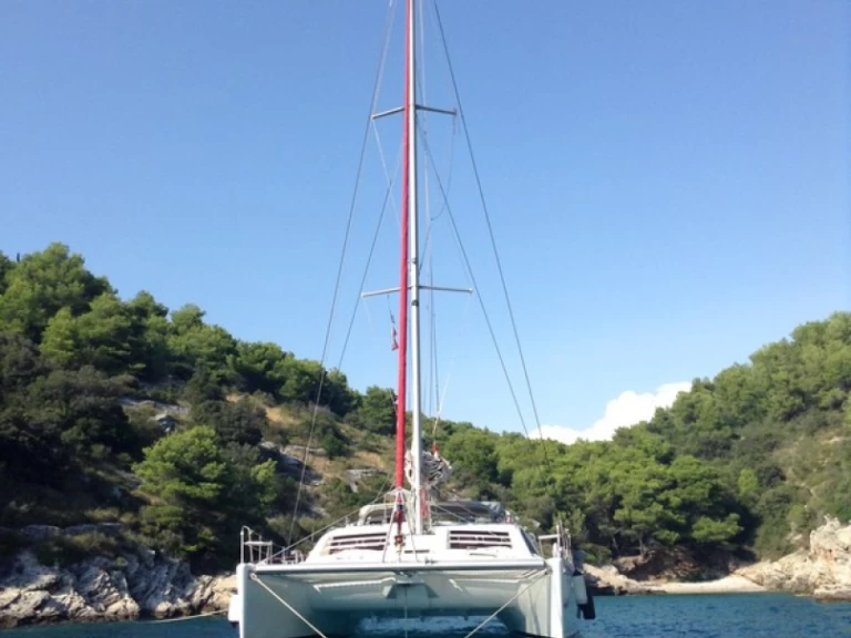 Catamaran rental in Mahé - Leopard Leopard 47