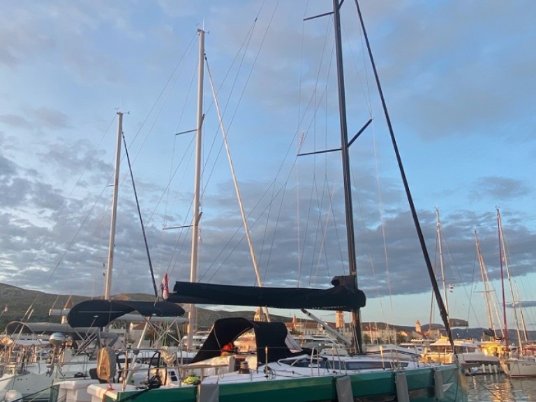 Sailboat rental with or without captain Elan Pirovac