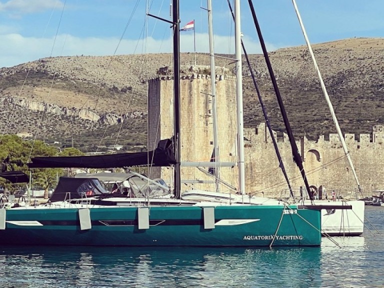 Bareboat Rental Sailboat Elan with a boat licence