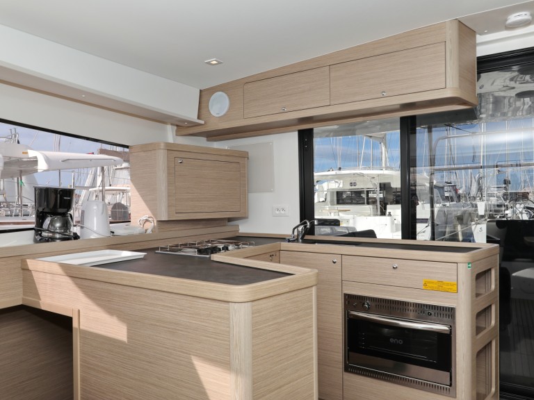 Boat rental Lagoon Lagoon 42 in Sukošan on Samboat