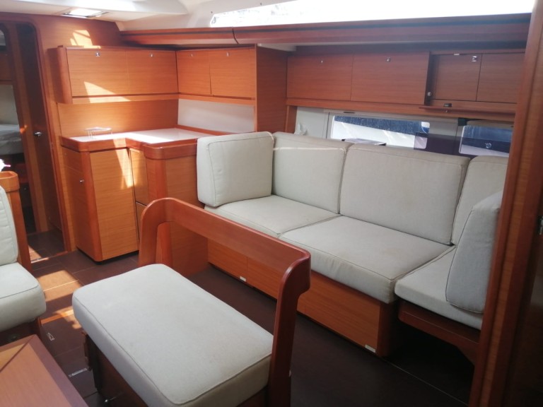 Yacht charter Poseidon Marina cheap Dufour 520 Grand Large