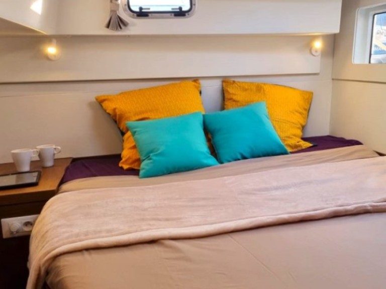 Catamaran rental in Ajaccio - Lagoon Lagoon 40